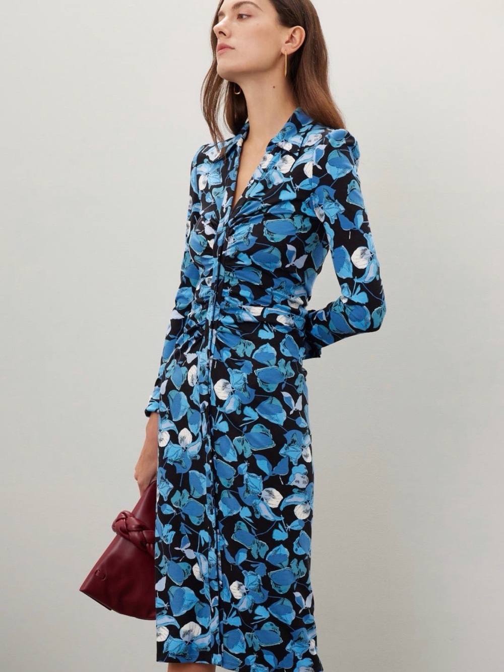 Diane von Furstenberg Sheska Midi Dress Blue Floral Ruched Size 2